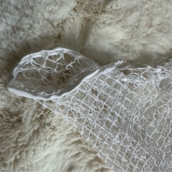 White alt/emo fishnets/ fishnet tights - Picture 8 of 8